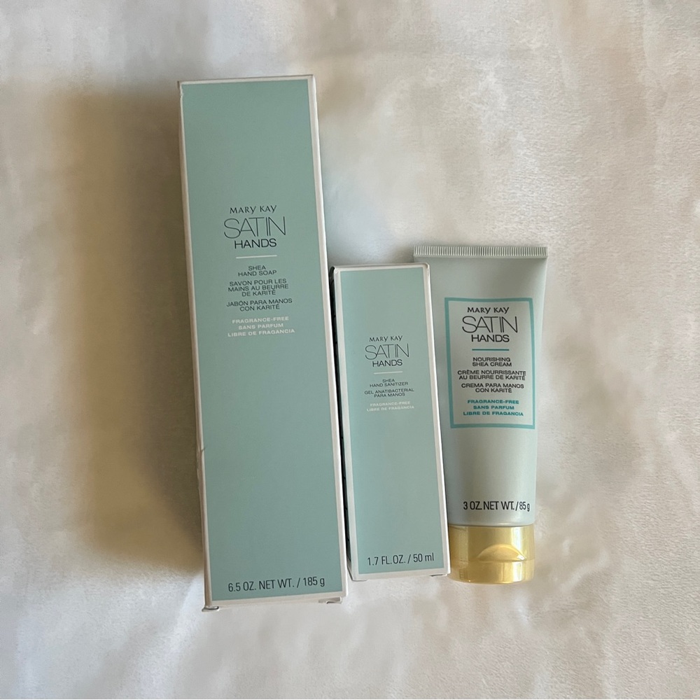 Mary Kay Satin Hands Set